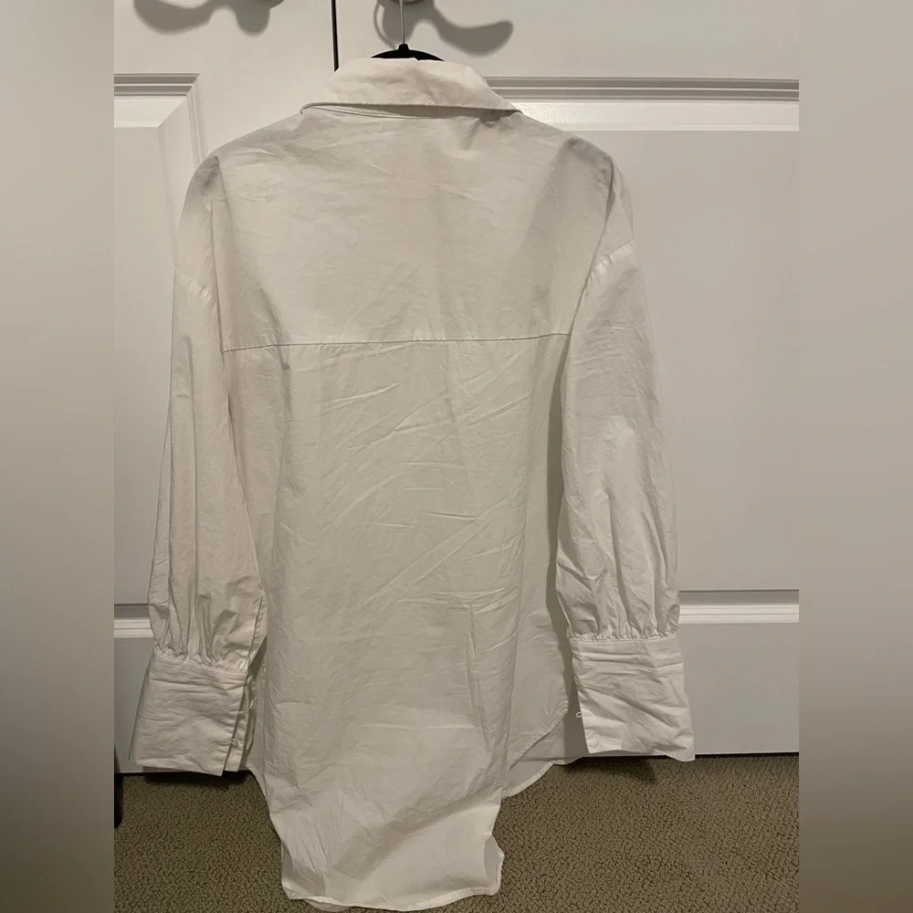 Button up - Picture 3 of 3